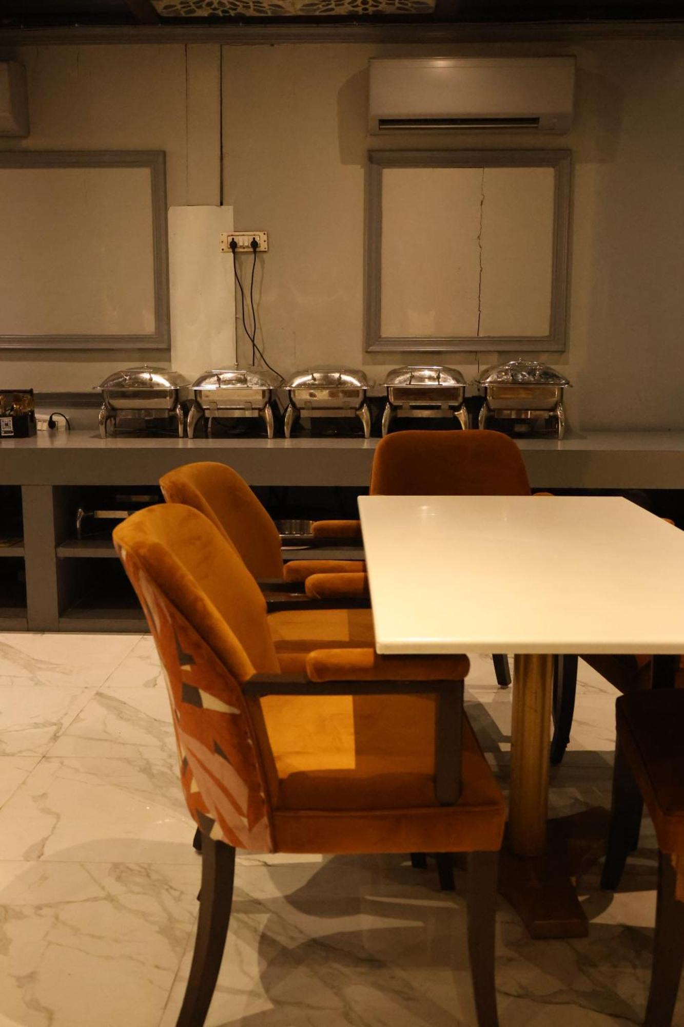 Golden Parkk Hotel كولكاتا المظهر الخارجي الصورة